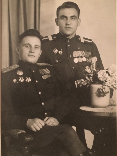 Дубченко Дмитрий Иванович с товарищем